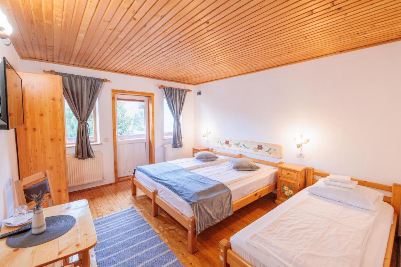 Pensiunea Piatra-Craiului Zărneşti Bagian luar foto